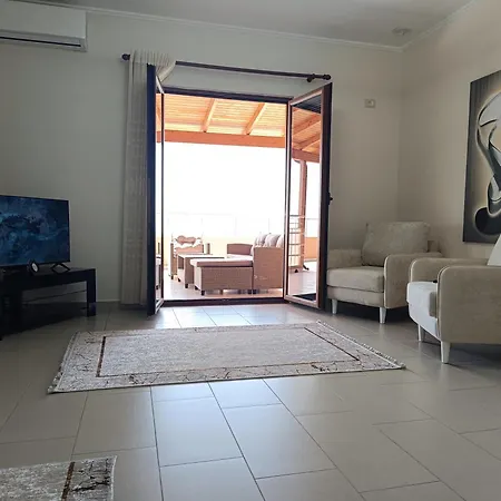 Panoramic Escape Bami Apartment *